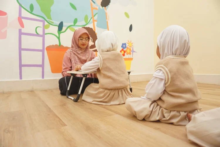Tentang Alifa