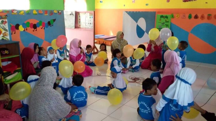 Standar Tingkat Pencapaian Perkembangan Anak