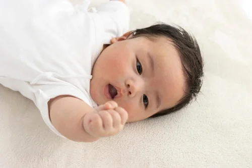anak 3 bulan