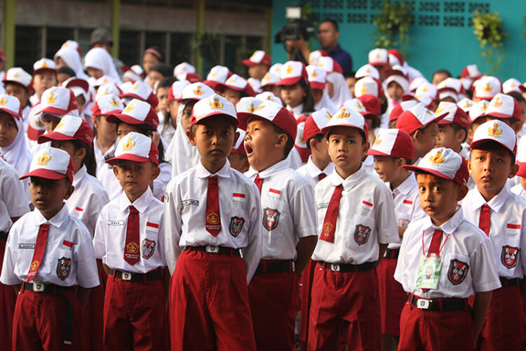 perkembangan anak sd